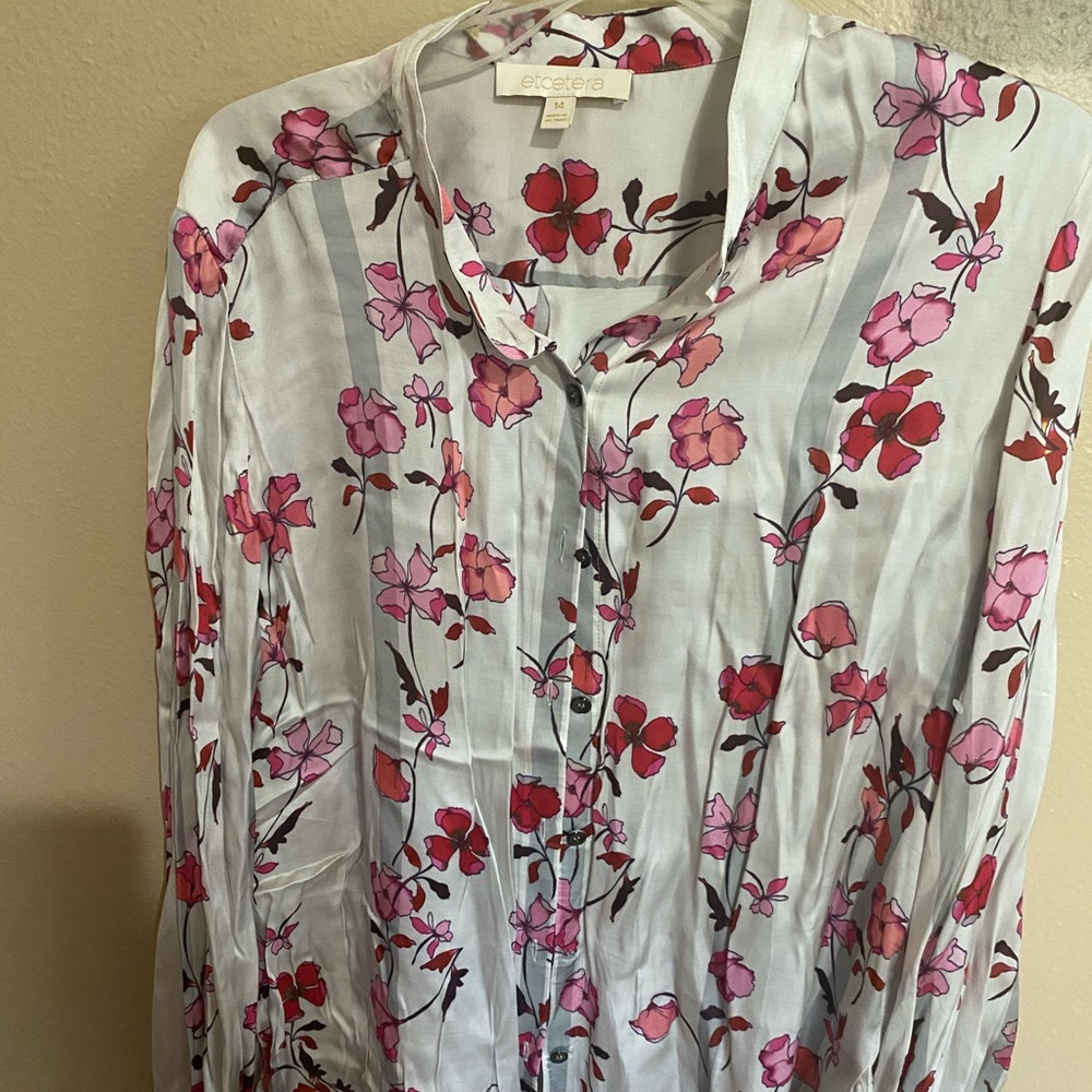 Button down floral print  blouse